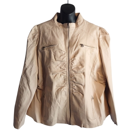 deb Women's Cream Faux Leather Ruched ZIP Up Plus Size Jacket Sz 3X NWOT - Picture 1 of 12
